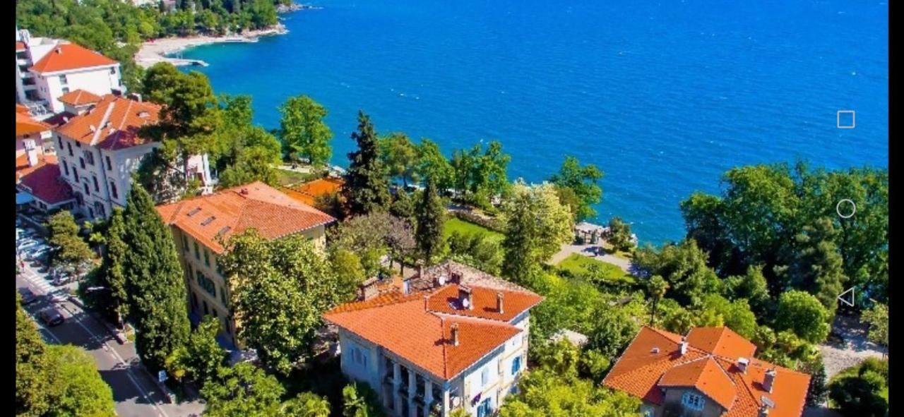 Studio Apartman Villa Gianna Ловран Екстер'єр фото